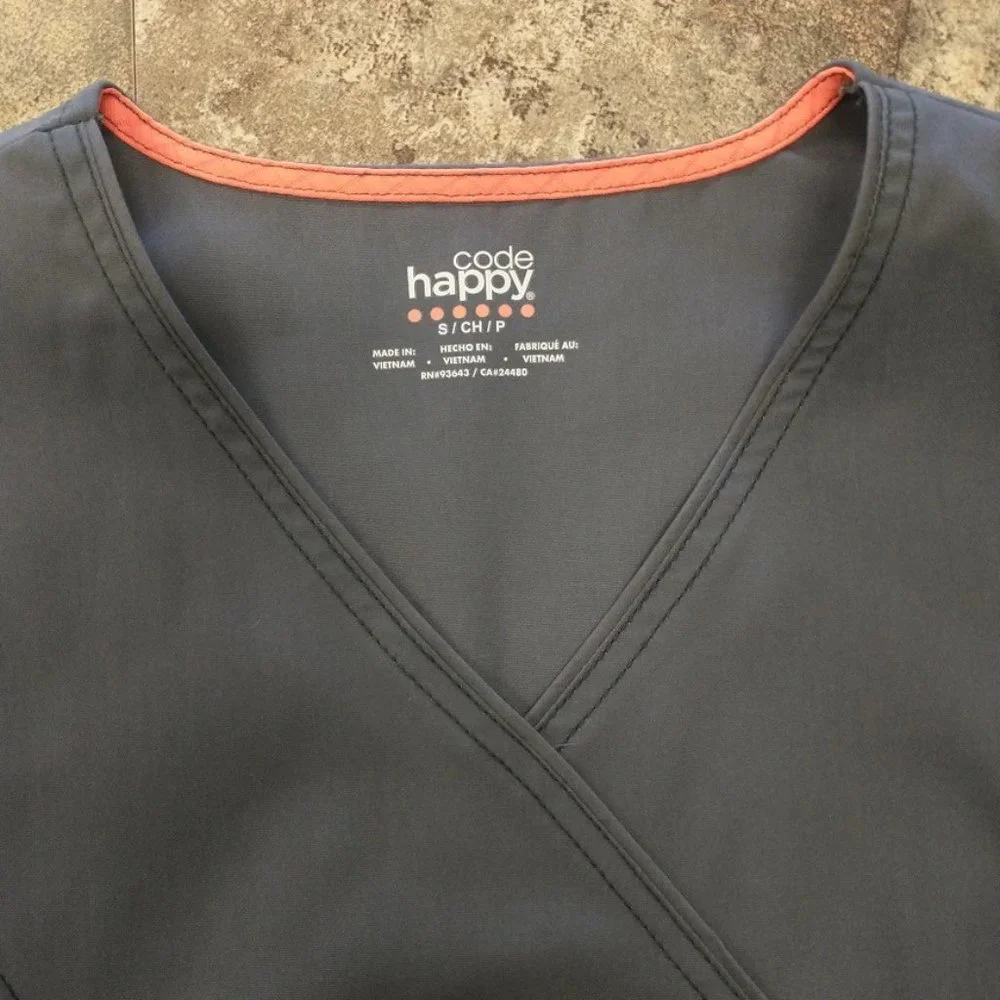 Code Happy Scrub Top! - Picture 4 of 5